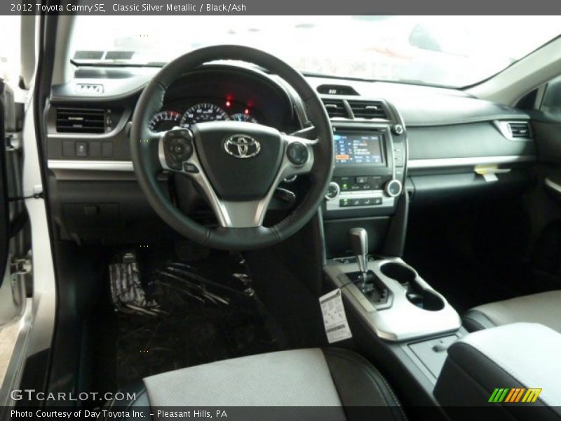Classic Silver Metallic / Black/Ash 2012 Toyota Camry SE