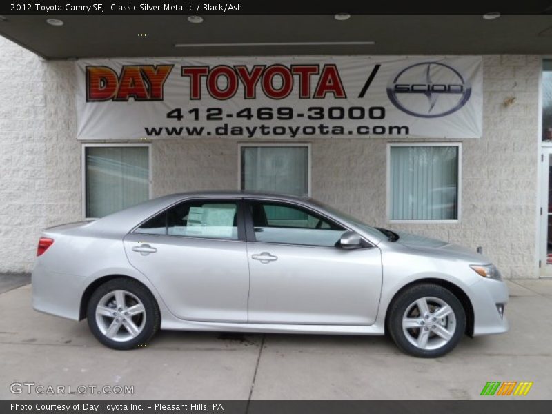 Classic Silver Metallic / Black/Ash 2012 Toyota Camry SE