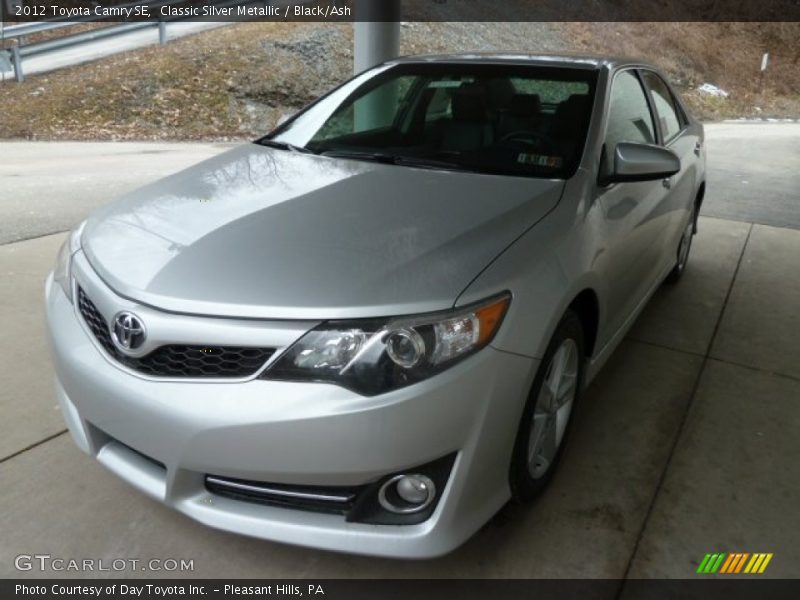 Classic Silver Metallic / Black/Ash 2012 Toyota Camry SE