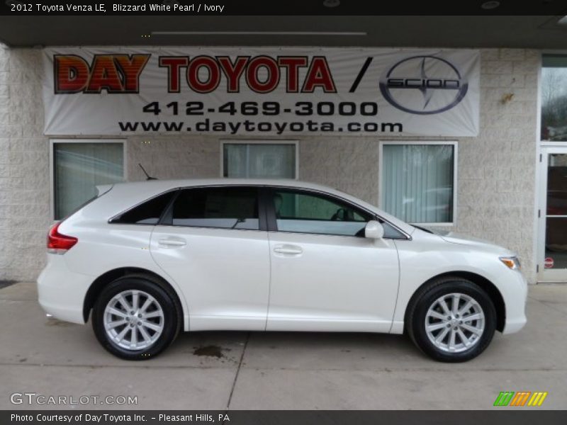 Blizzard White Pearl / Ivory 2012 Toyota Venza LE