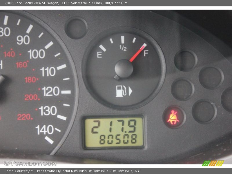 CD Silver Metallic / Dark Flint/Light Flint 2006 Ford Focus ZXW SE Wagon