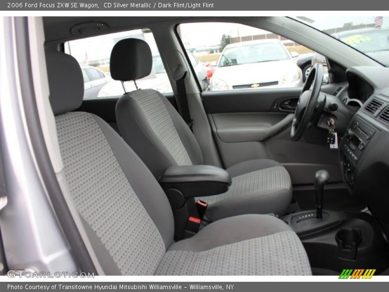 CD Silver Metallic / Dark Flint/Light Flint 2006 Ford Focus ZXW SE Wagon
