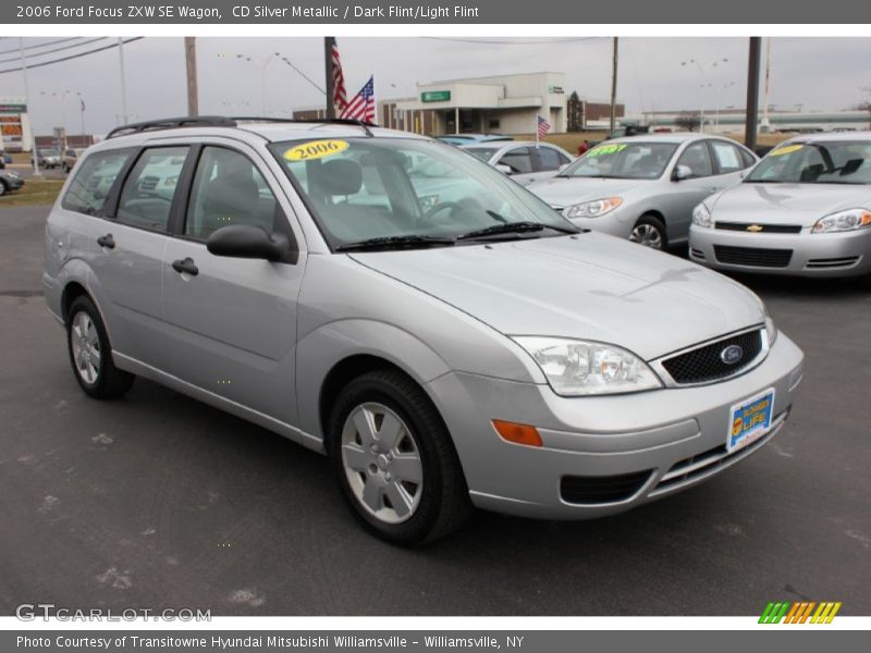 CD Silver Metallic / Dark Flint/Light Flint 2006 Ford Focus ZXW SE Wagon