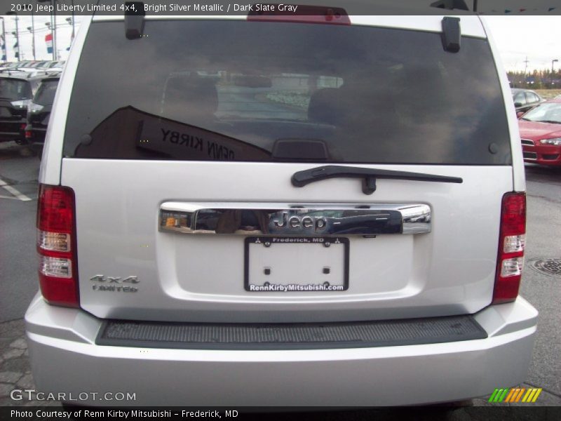 Bright Silver Metallic / Dark Slate Gray 2010 Jeep Liberty Limited 4x4