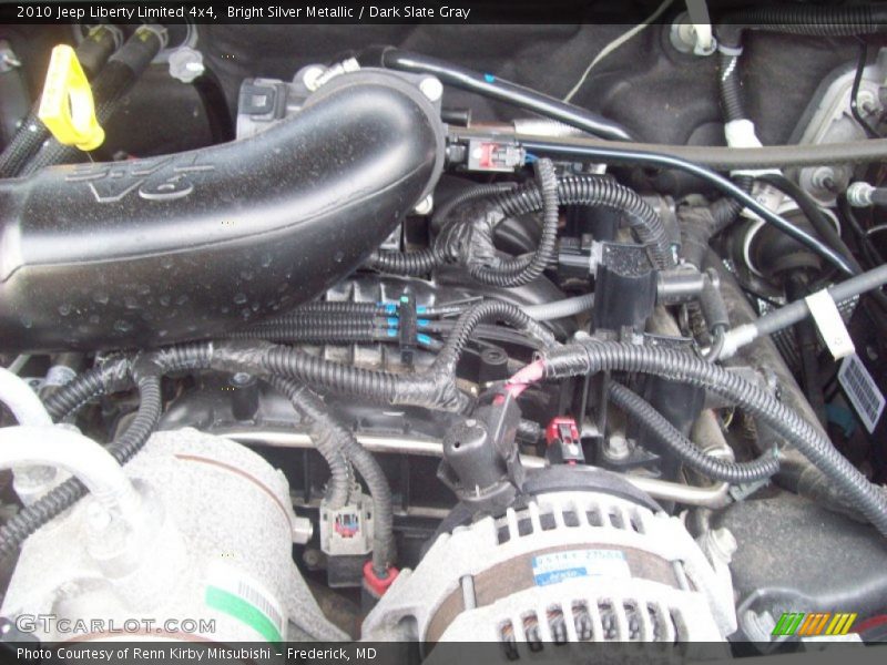 Bright Silver Metallic / Dark Slate Gray 2010 Jeep Liberty Limited 4x4