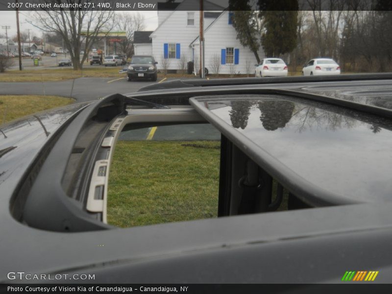 Black / Ebony 2007 Chevrolet Avalanche Z71 4WD