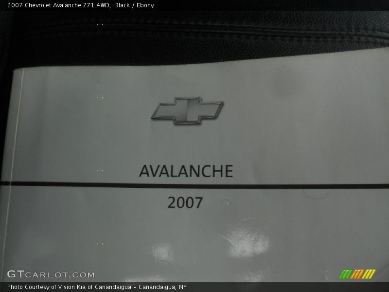 Black / Ebony 2007 Chevrolet Avalanche Z71 4WD