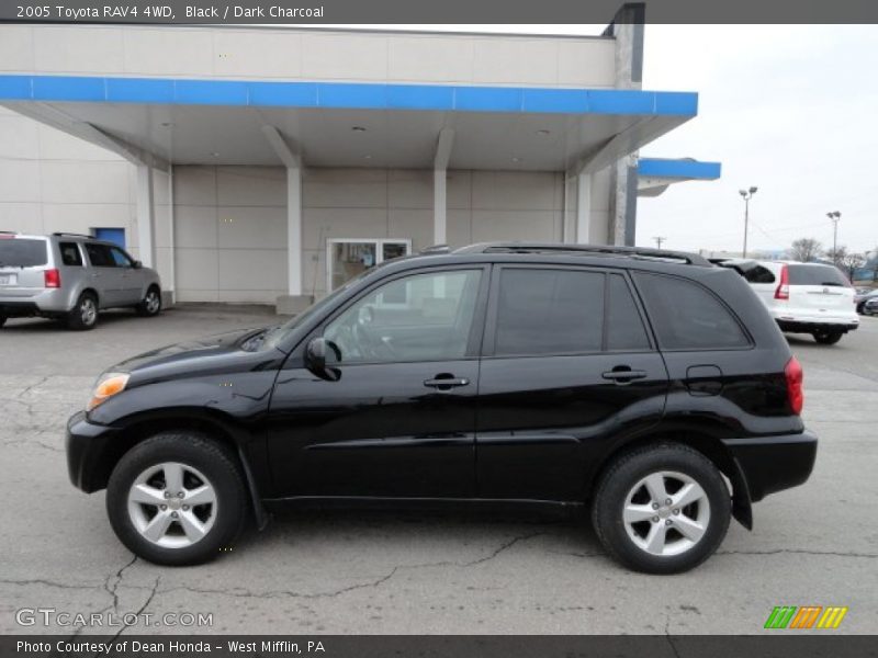 Black / Dark Charcoal 2005 Toyota RAV4 4WD