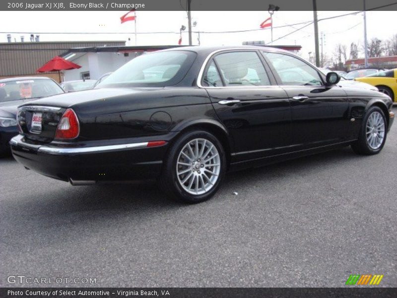 Ebony Black / Champagne 2006 Jaguar XJ XJ8