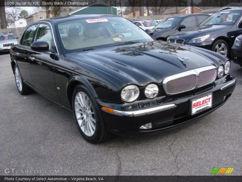 Ebony Black / Champagne 2006 Jaguar XJ XJ8