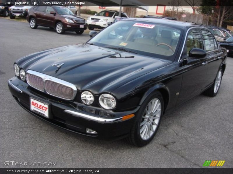 Ebony Black / Champagne 2006 Jaguar XJ XJ8