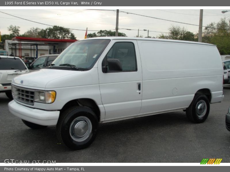 Front 3/4 View of 1995 E Series Van E350 XL Cargo Van