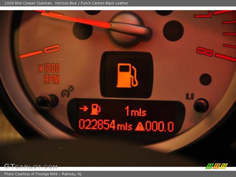 Horizon Blue / Punch Carbon Black Leather 2009 Mini Cooper Clubman