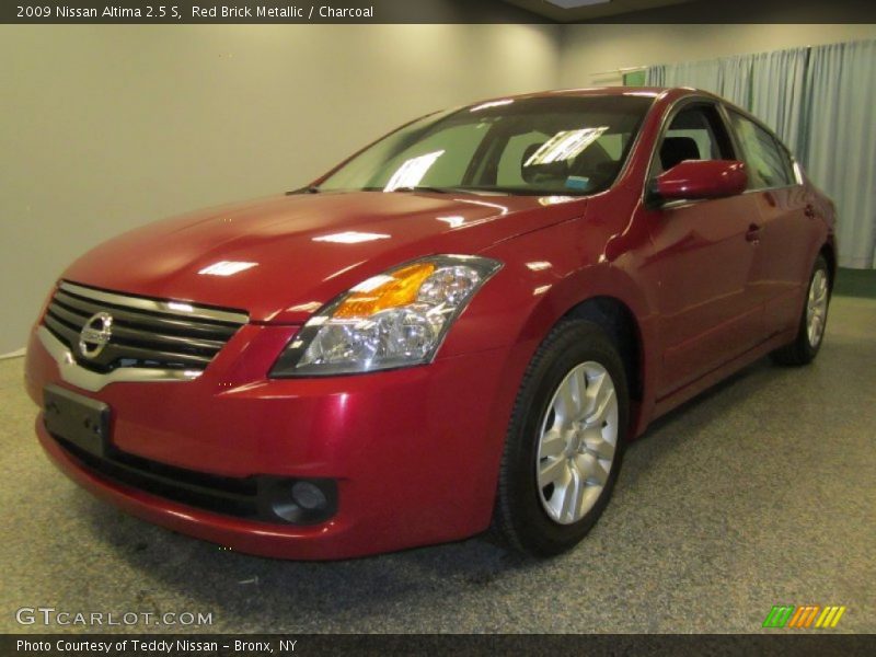 Red Brick Metallic / Charcoal 2009 Nissan Altima 2.5 S