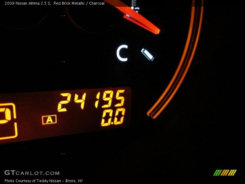 Red Brick Metallic / Charcoal 2009 Nissan Altima 2.5 S