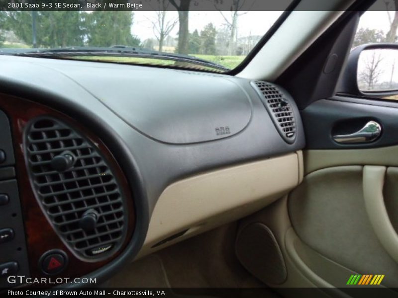 Black / Warm Beige 2001 Saab 9-3 SE Sedan