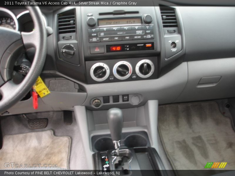 Silver Streak Mica / Graphite Gray 2011 Toyota Tacoma V6 Access Cab 4x4