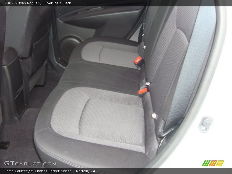 Silver Ice / Black 2009 Nissan Rogue S