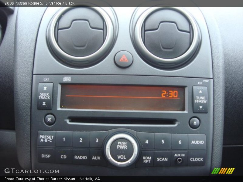 Silver Ice / Black 2009 Nissan Rogue S