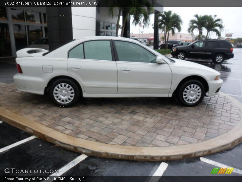 Dover White Pearl / Gray 2002 Mitsubishi Galant ES