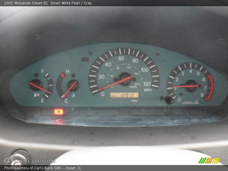 Dover White Pearl / Gray 2002 Mitsubishi Galant ES