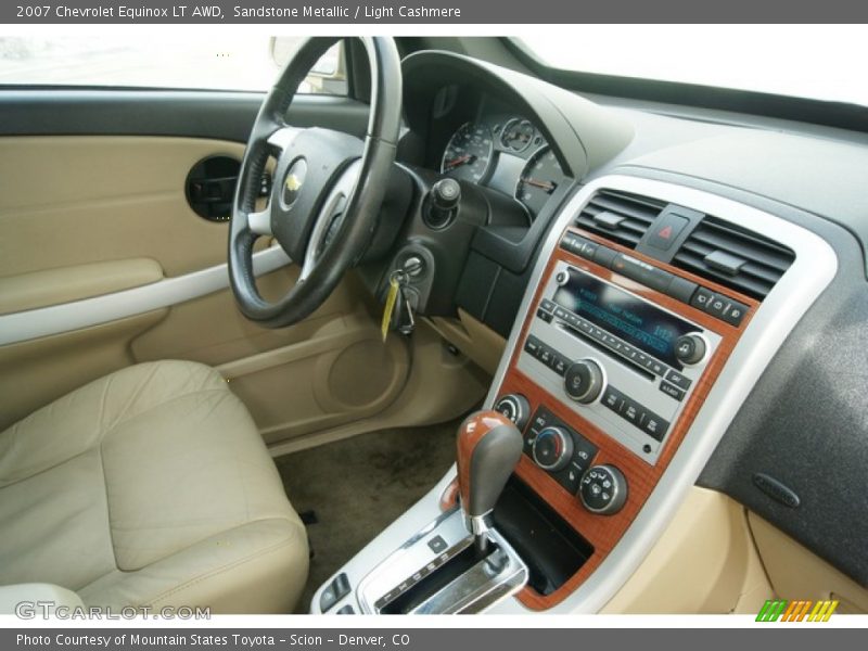 Sandstone Metallic / Light Cashmere 2007 Chevrolet Equinox LT AWD