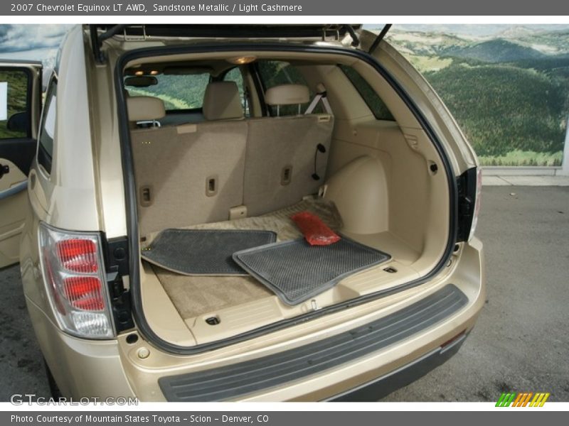 Sandstone Metallic / Light Cashmere 2007 Chevrolet Equinox LT AWD