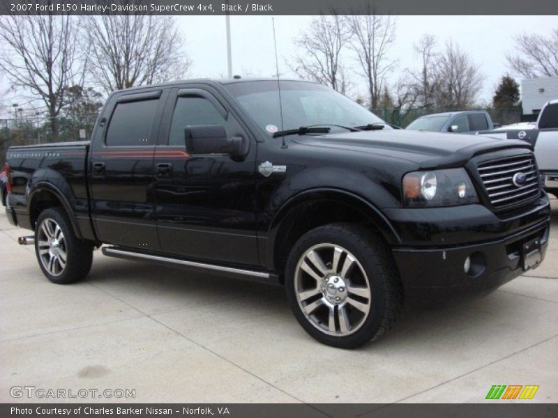 Front 3/4 View of 2007 F150 Harley-Davidson SuperCrew 4x4