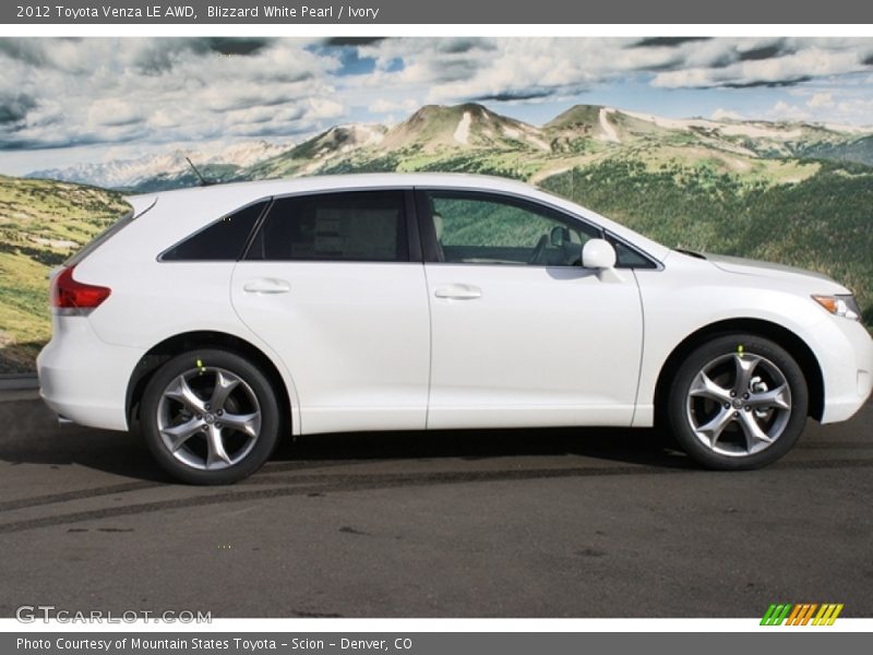 Blizzard White Pearl / Ivory 2012 Toyota Venza LE AWD