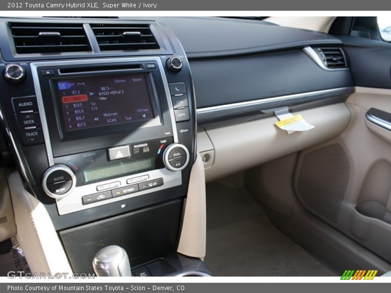 Super White / Ivory 2012 Toyota Camry Hybrid XLE