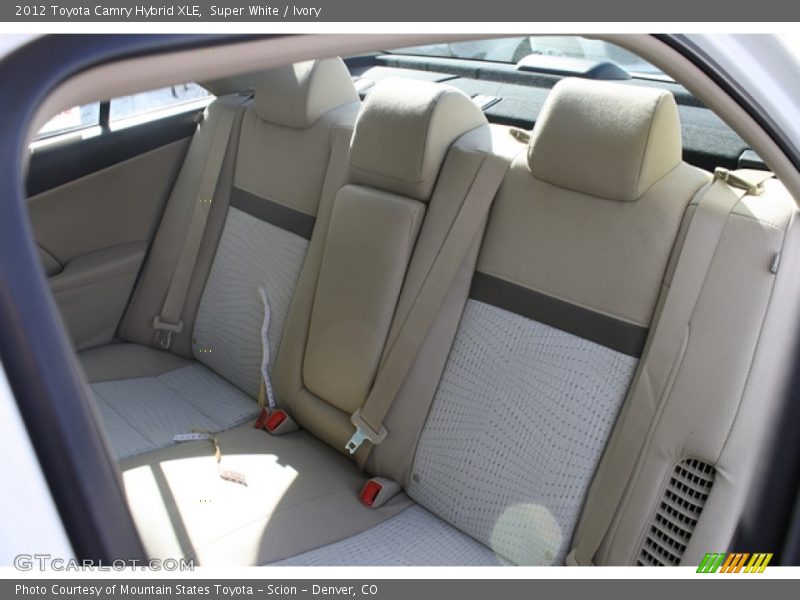 Super White / Ivory 2012 Toyota Camry Hybrid XLE