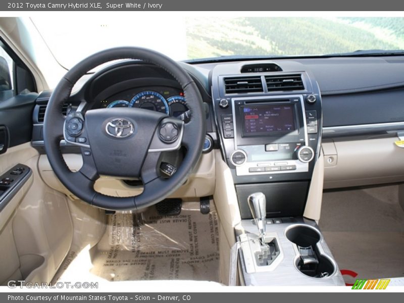 Super White / Ivory 2012 Toyota Camry Hybrid XLE