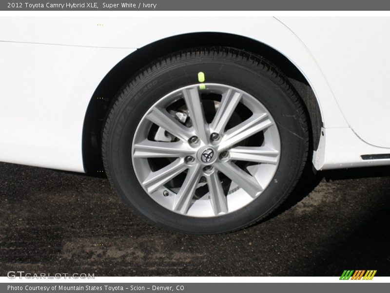 Super White / Ivory 2012 Toyota Camry Hybrid XLE
