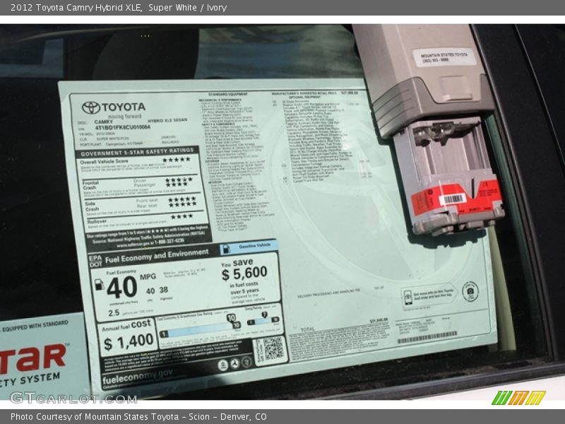 Super White / Ivory 2012 Toyota Camry Hybrid XLE