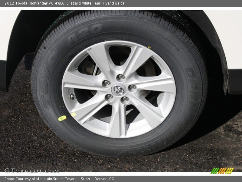 Blizzard White Pearl / Sand Beige 2012 Toyota Highlander V6 4WD