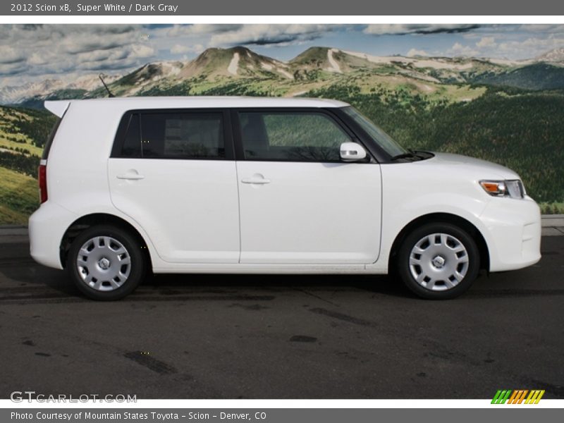 Super White / Dark Gray 2012 Scion xB