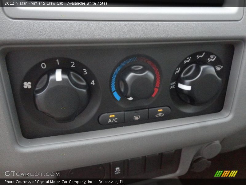 Avalanche White / Steel 2012 Nissan Frontier S Crew Cab