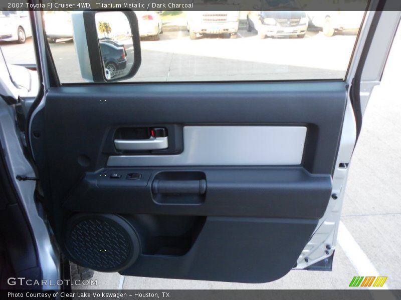 Titanium Metallic / Dark Charcoal 2007 Toyota FJ Cruiser 4WD
