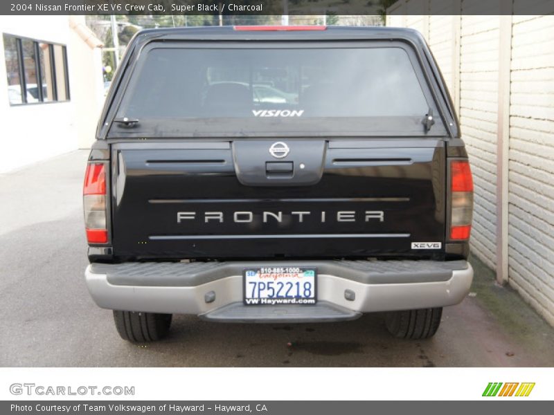 Super Black / Charcoal 2004 Nissan Frontier XE V6 Crew Cab