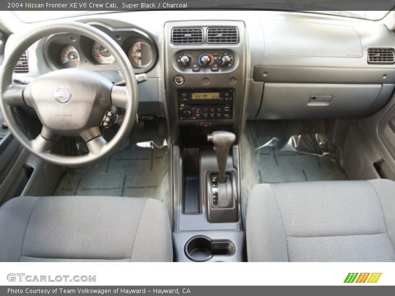 Dashboard of 2004 Frontier XE V6 Crew Cab