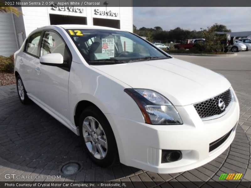 Aspen White / Charcoal 2012 Nissan Sentra 2.0 SR