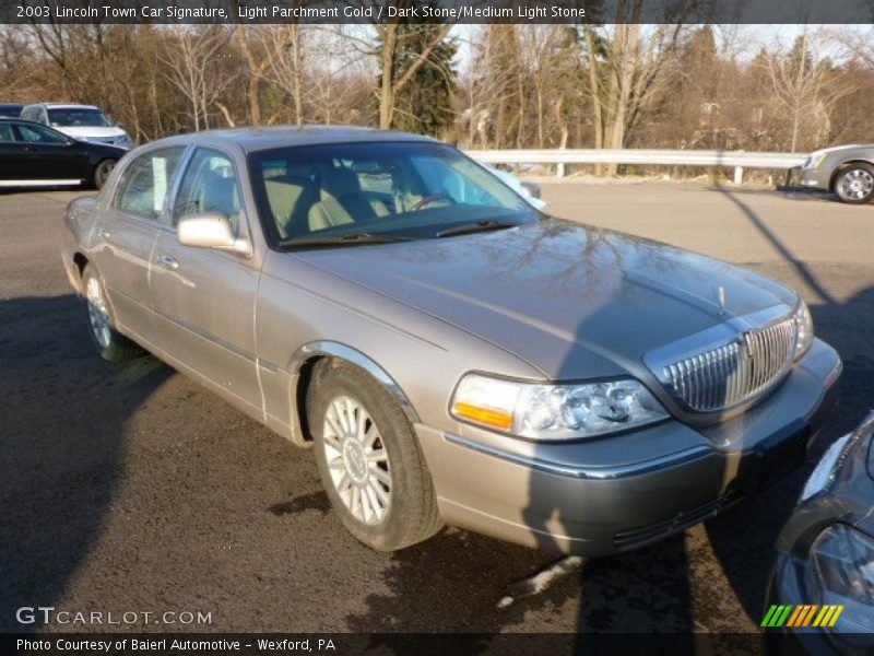 Light Parchment Gold / Dark Stone/Medium Light Stone 2003 Lincoln Town Car Signature