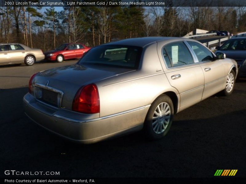 Light Parchment Gold / Dark Stone/Medium Light Stone 2003 Lincoln Town Car Signature