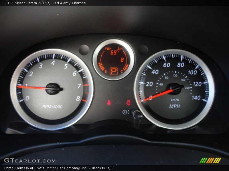 Red Alert / Charcoal 2012 Nissan Sentra 2.0 SR