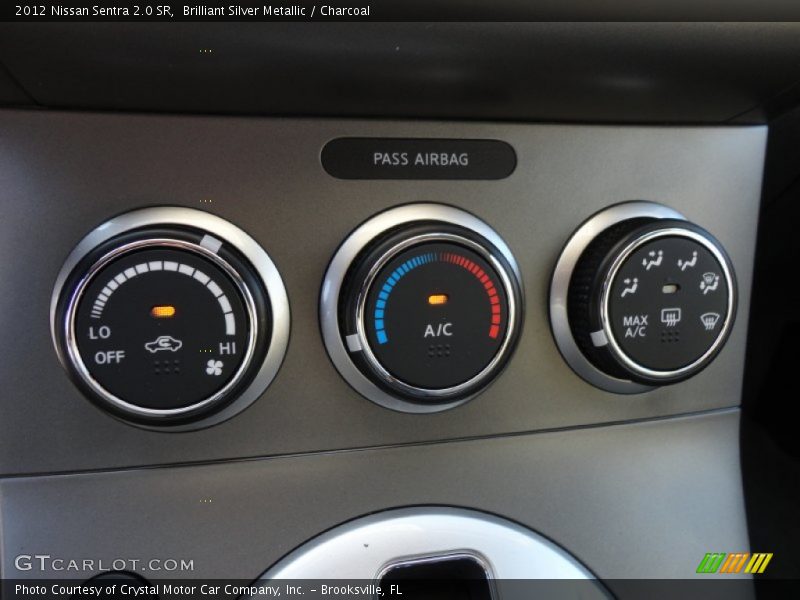 Brilliant Silver Metallic / Charcoal 2012 Nissan Sentra 2.0 SR