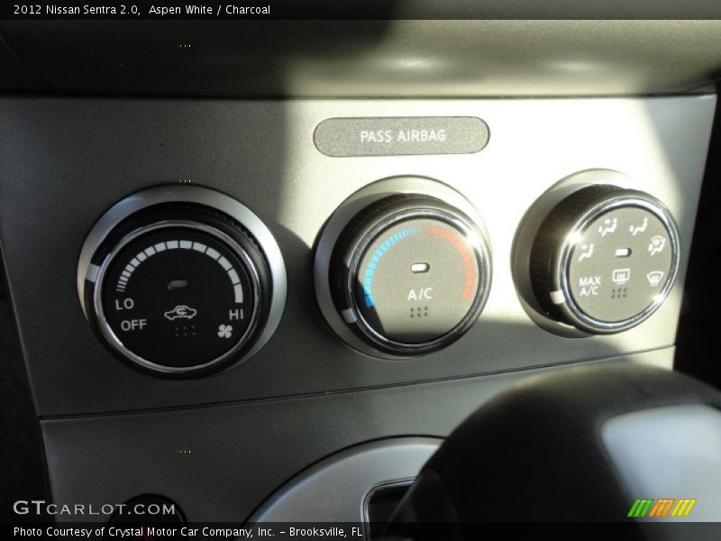 Aspen White / Charcoal 2012 Nissan Sentra 2.0