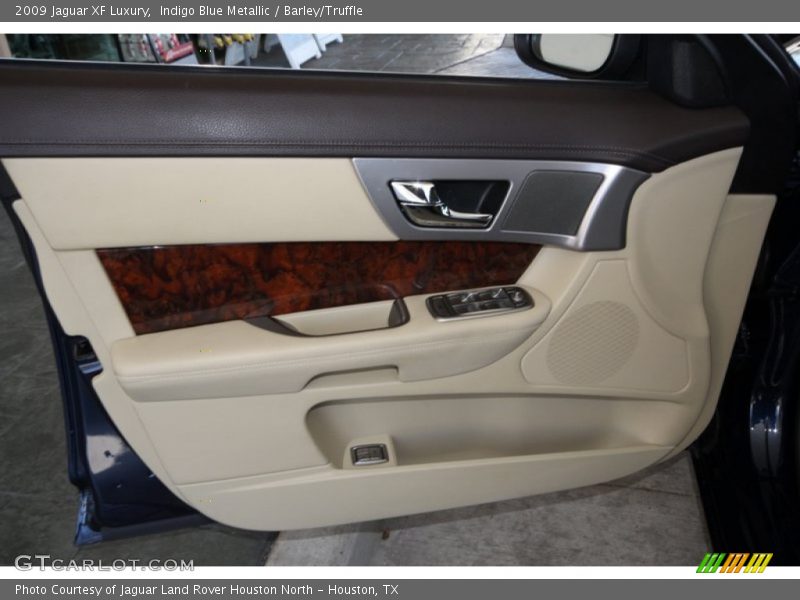 Indigo Blue Metallic / Barley/Truffle 2009 Jaguar XF Luxury