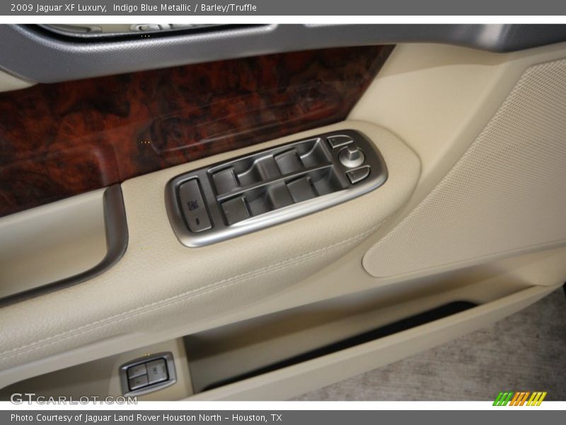 Indigo Blue Metallic / Barley/Truffle 2009 Jaguar XF Luxury