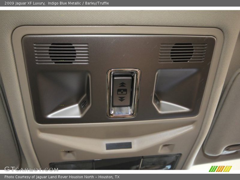 Indigo Blue Metallic / Barley/Truffle 2009 Jaguar XF Luxury