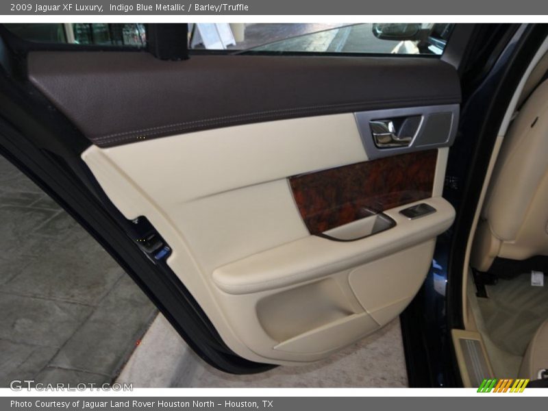 Indigo Blue Metallic / Barley/Truffle 2009 Jaguar XF Luxury